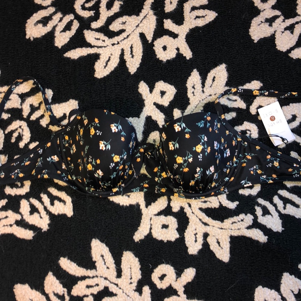 ✨Brand new✨ bikini top! Never worn before